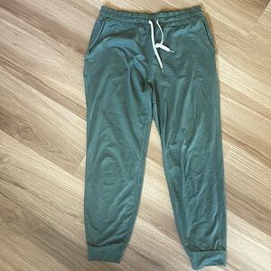 Vuori Performance Joggers